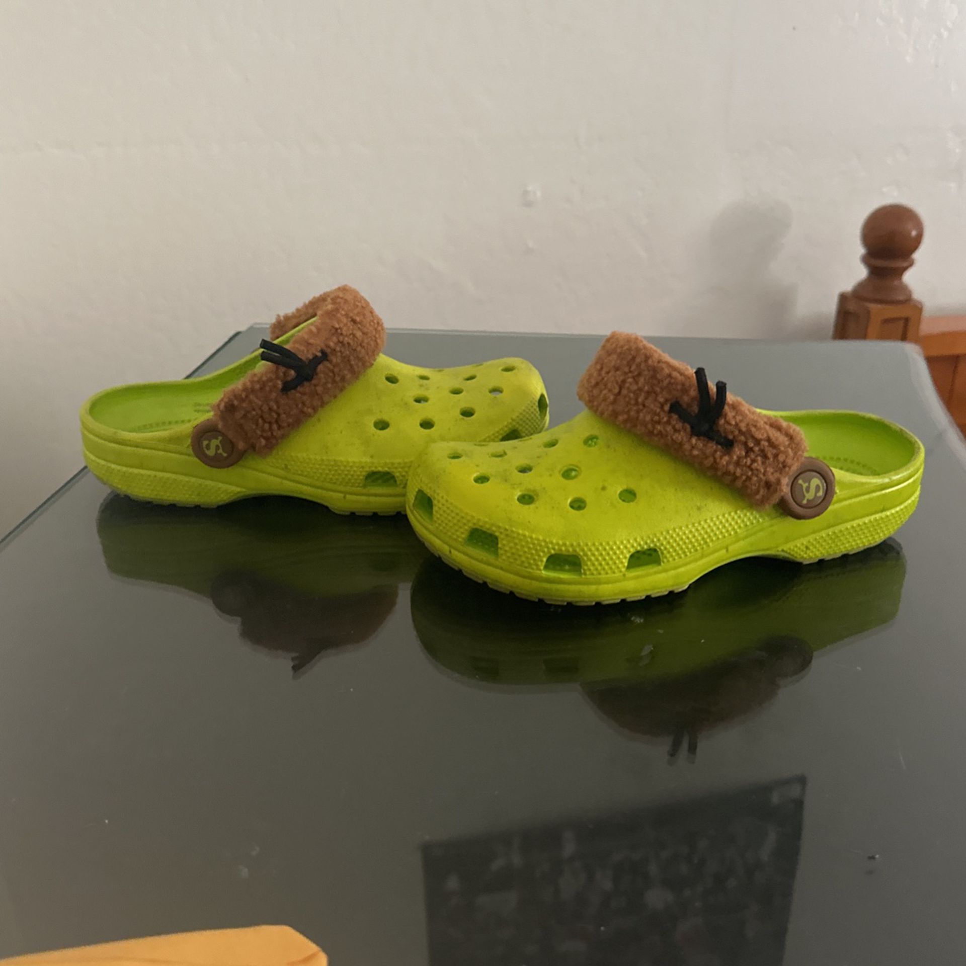 Shrek Crocs 
