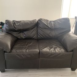 Used Leather Sofa Set.