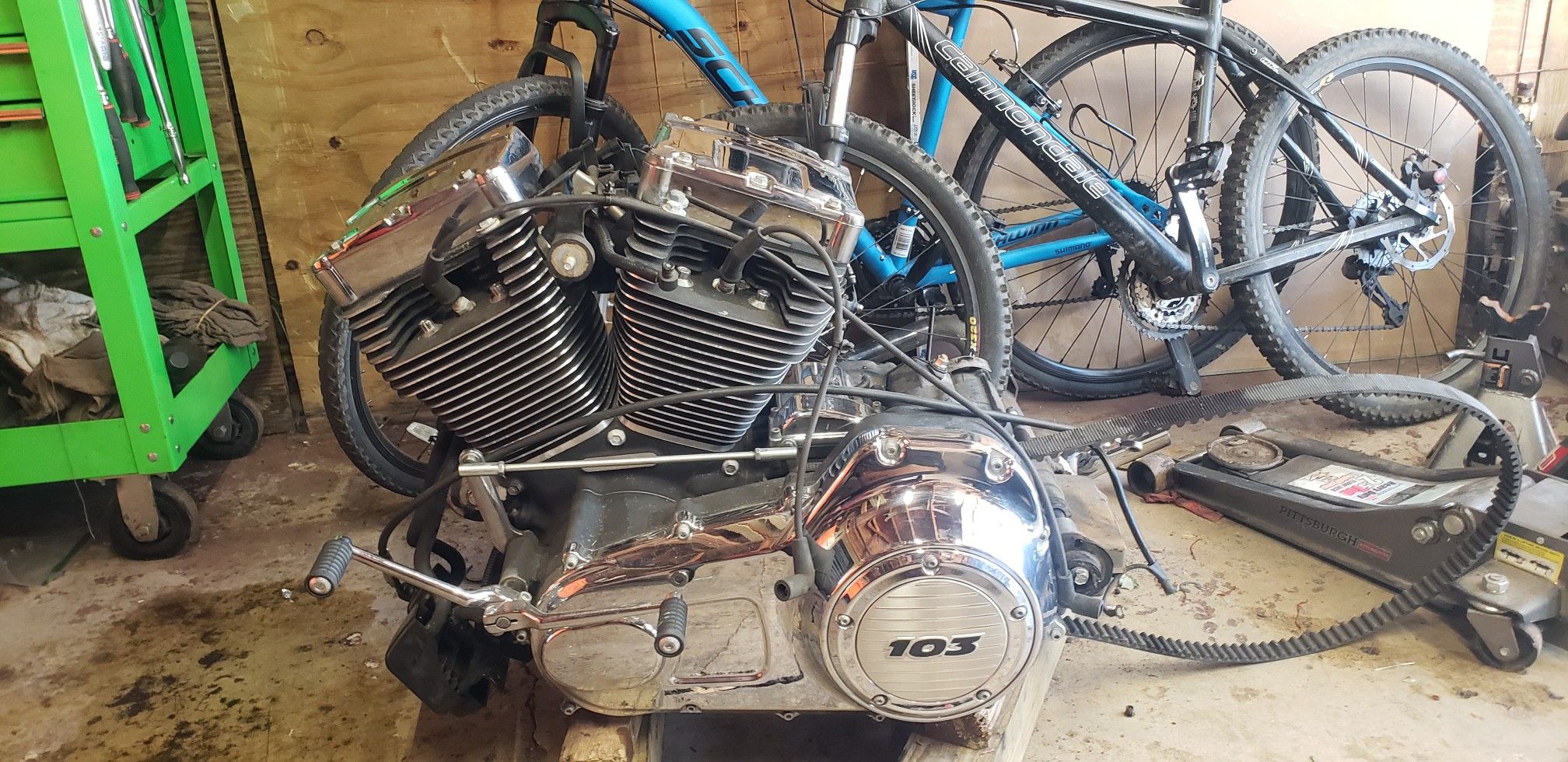 Harley davidson 103 motor with 18000 miles used in good shape