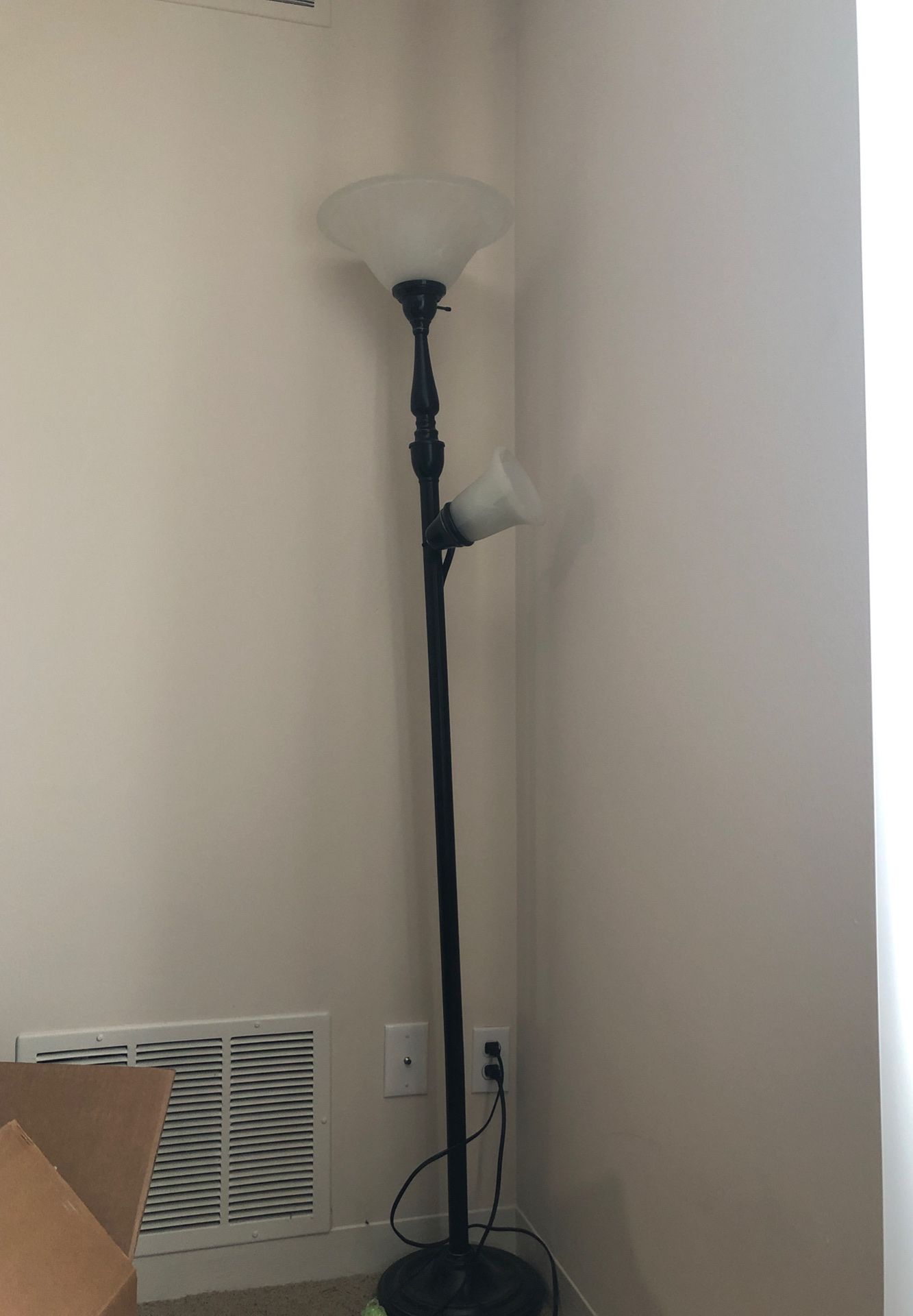 Floor lamp