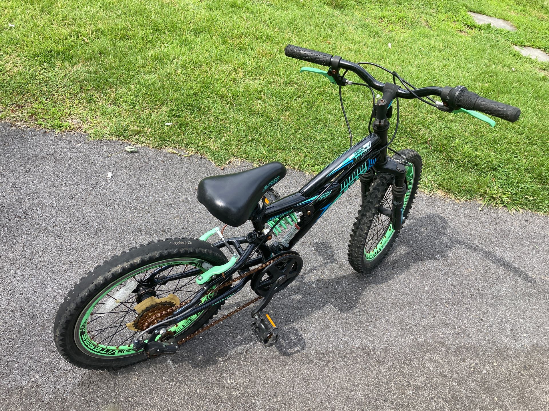 Avigo TRX 18 inch kids bicycle