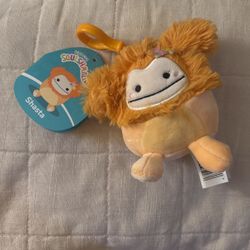 Squishmallows “Shasta” Big Foot Keychain