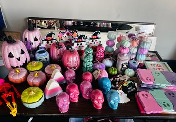 #3 Halloween Party Decor lots of accessories