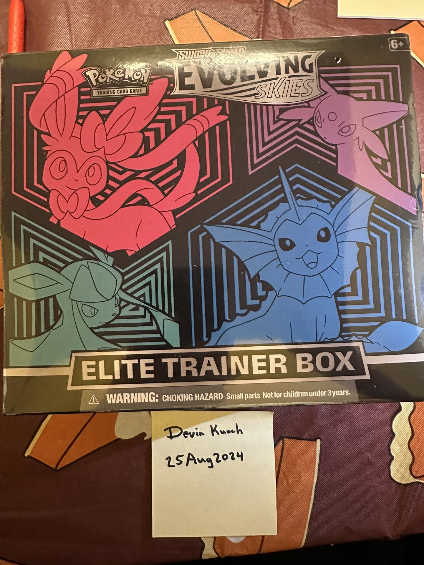 Pokemon Evolving Skies Vaporeon Elite Trainer Box ETB