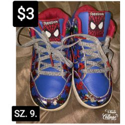 Boys Spiderman Play Shoes. Sz.9