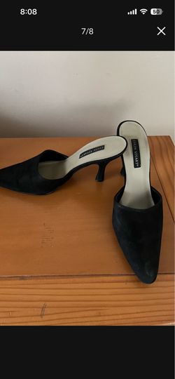There very cute slip on there suede the Size is 81/2 The Color is Black