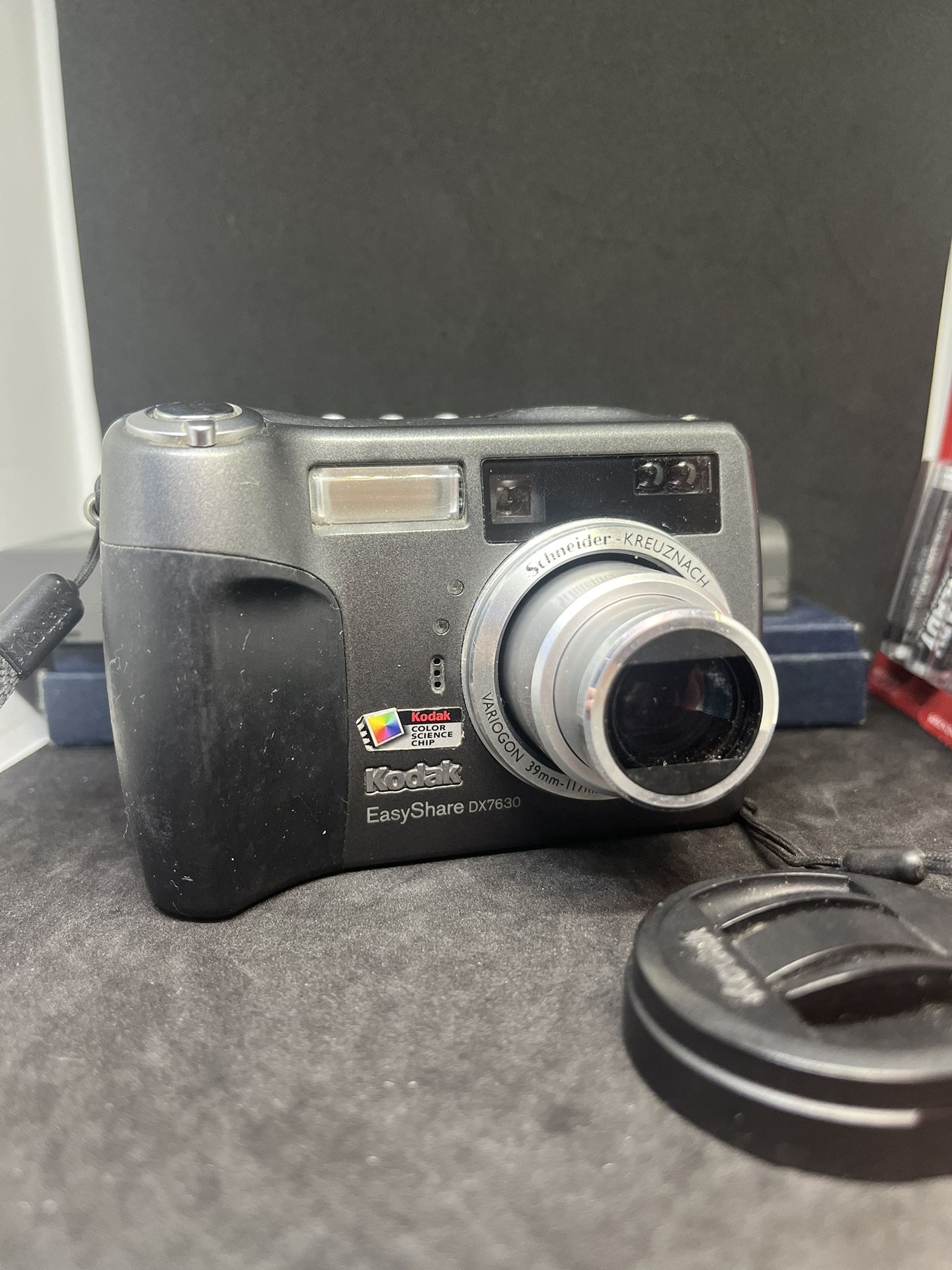 Kodak Easyshare DX7630 Gray 6MP 2.2" LCD Screen 3x Optical Zoom Digital Camera