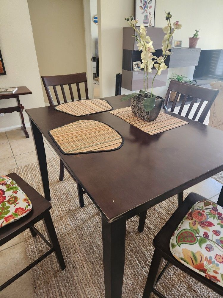 Tall Kitchen Table And Chairs
