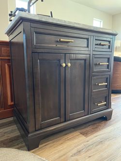 New bathroom vanity