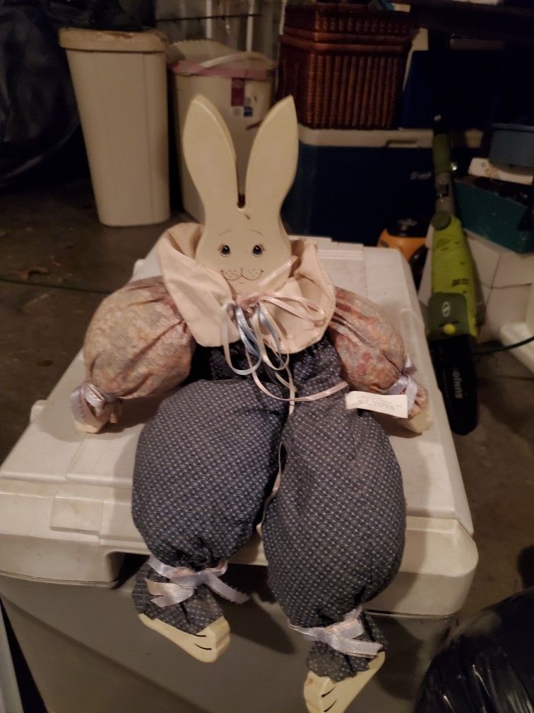 Shelf Bunny