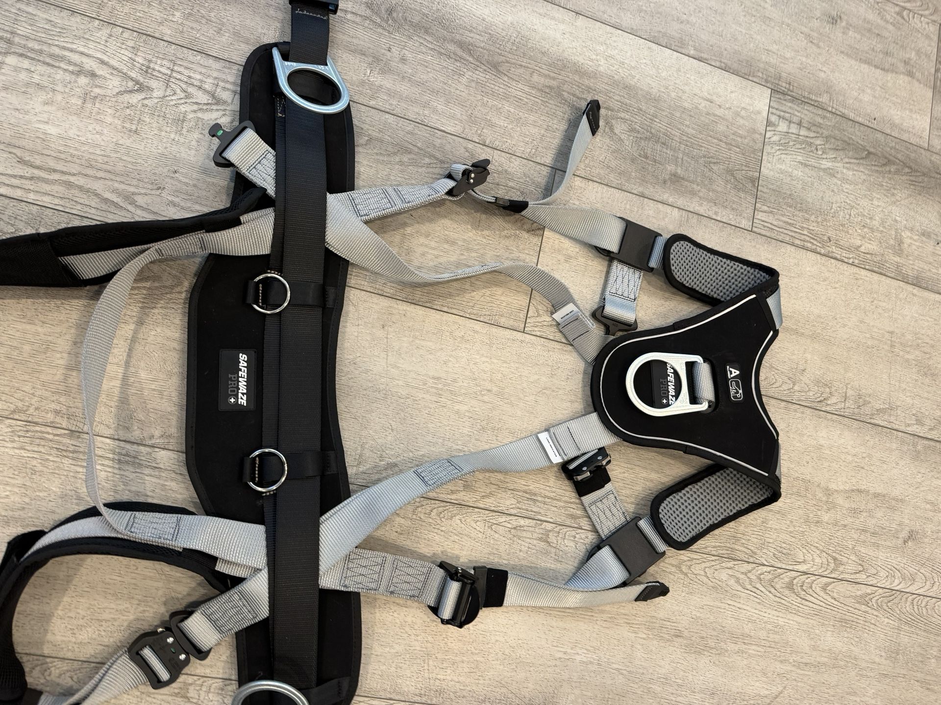 Harness, Fall Protection Facility maintenance & Safety