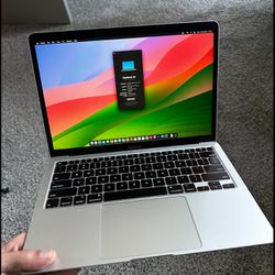 2020 MacBook Air 16gb RAM 
