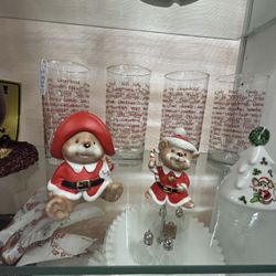 Set of 4 Vintage Fun Holiday Glasses