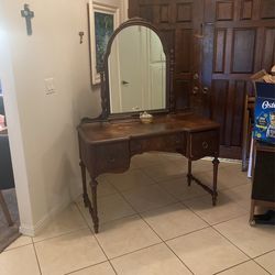 Antique 20’s Or 30’s Vanity $ 500 OBO