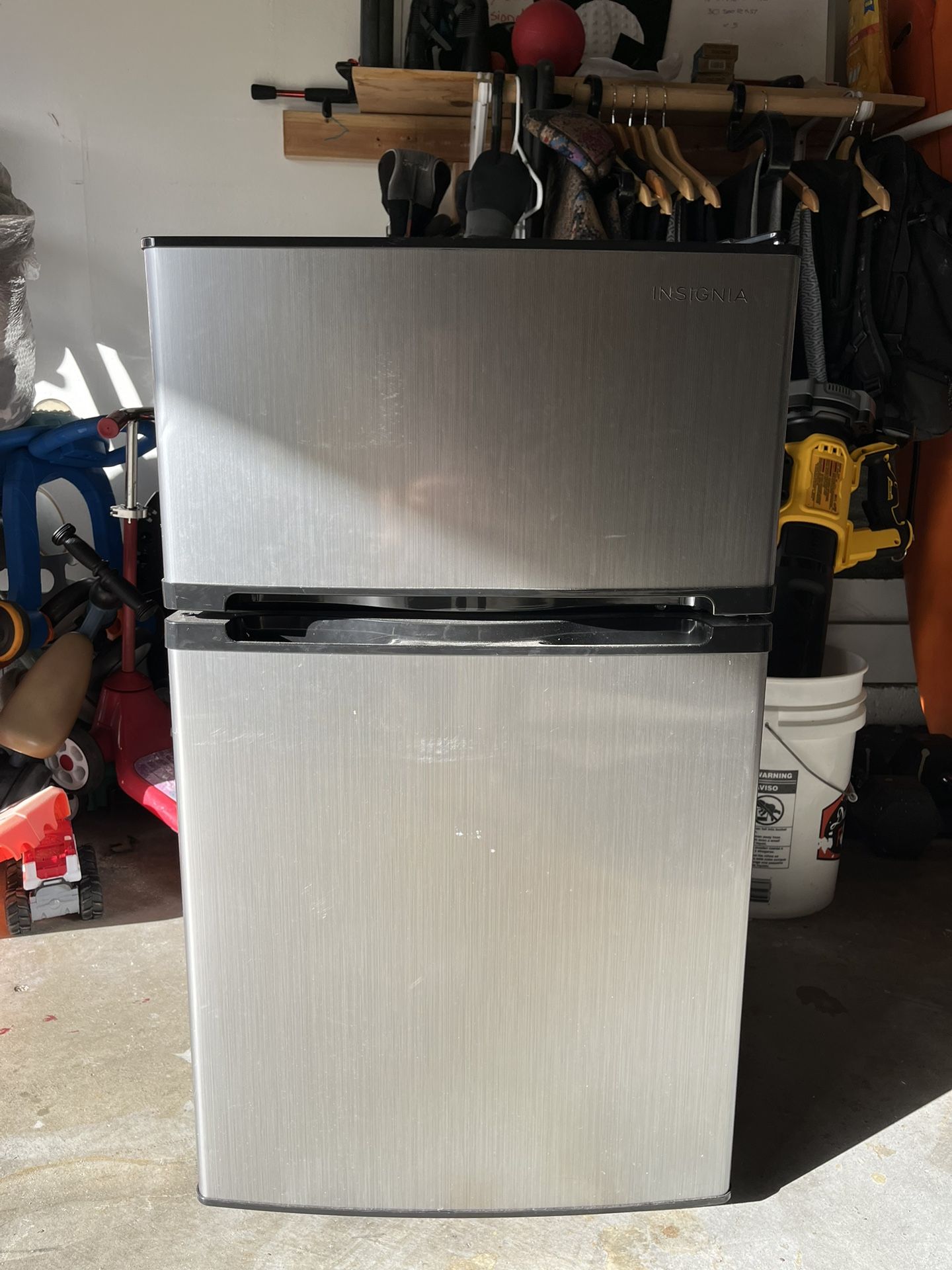 Insignia Mini Fridge for Sale in San Clemente, CA OfferUp