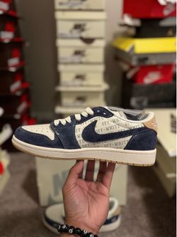 SIZE 10 TRAVI$ $COTTS NIKE COLLABS 😊✌️