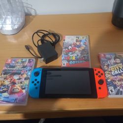 Nintendo Switch Pro + 3 Games