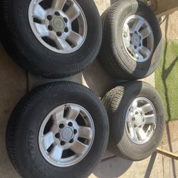 265 70 16 Like New Set Tires With Rims Toyota 4 Runner Tacoma Tundra 6 Lugs 