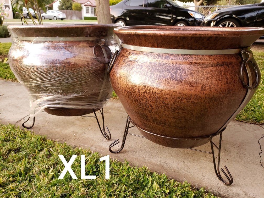 ***2 Day Sale***X-Large Pots/Planters***