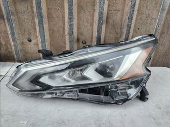 2019-2022 Nissan Altima Headlight Driver Left Side OEM