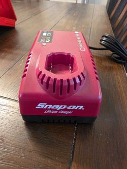 Snap-on Lithium Battery Charger