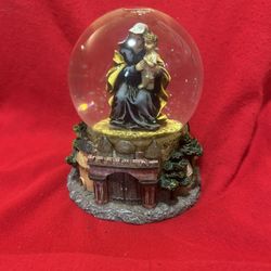Musical Snow Globes