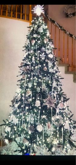 Christmas tree 9ft with lights