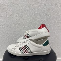 Gucci sneakers 