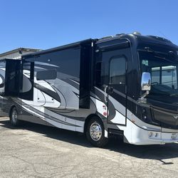2021 FLEETWOOD DISCOVERY - 38N 