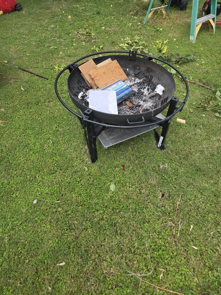Thirty inch fire pit