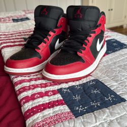 Nike Jordan 1 Size 8.5 (Men’s)