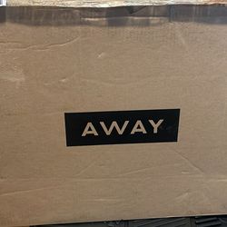 Away Medium Luggage 26”