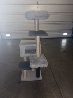 Cat tree