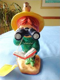 

Goebel Red Head with Binoculars “ Bird Watcher” 1974 BYJ84 

