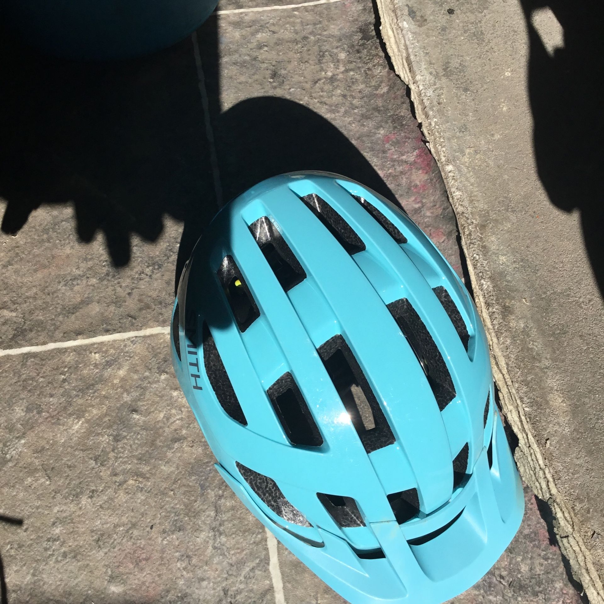sizing smith helmet Designed for ultimate integration with Smith goggles Smith Persist MIPS Alpkit