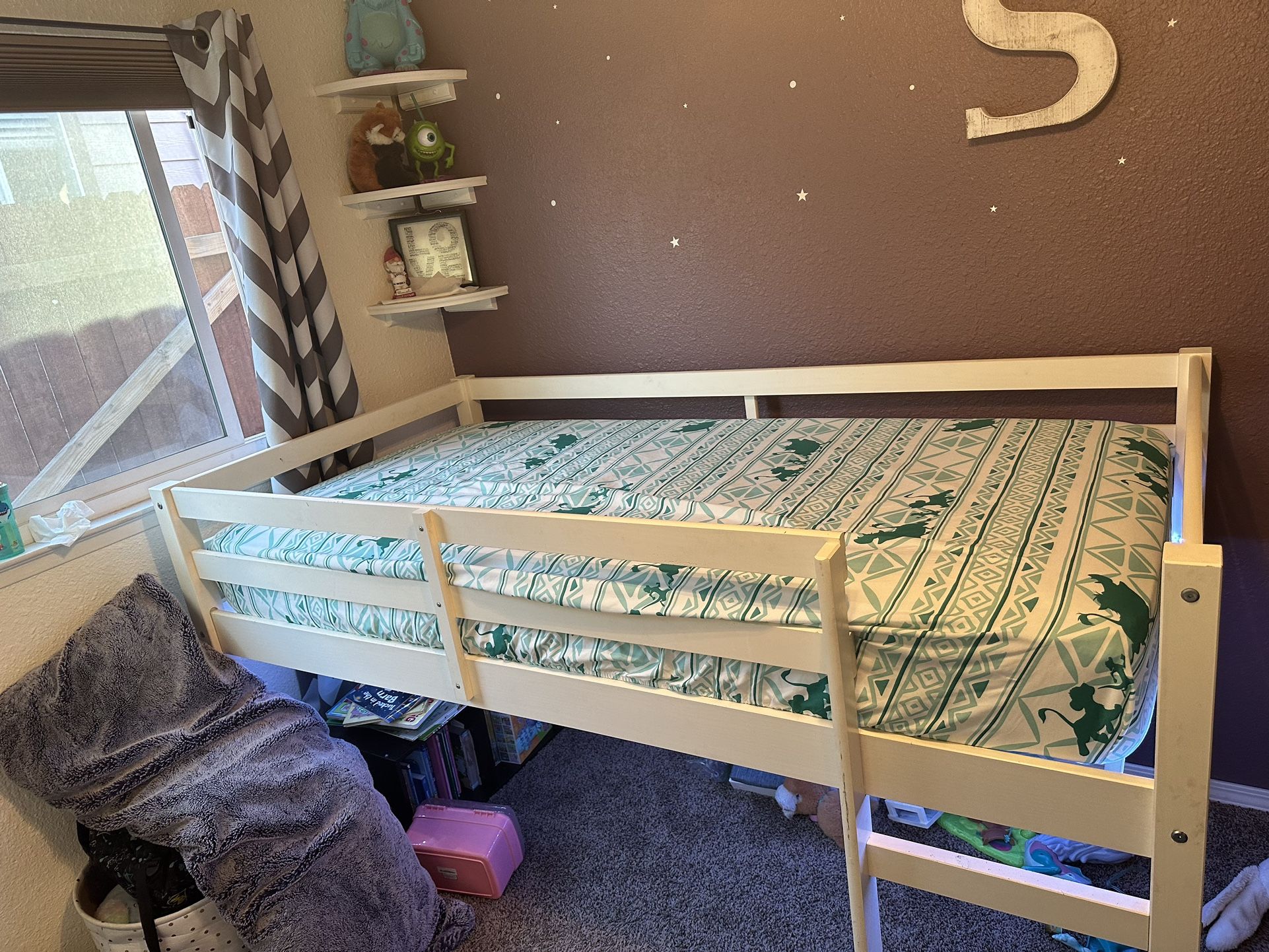 Low Profile Loft Bed for Sale in Lake Elsinore, CA OfferUp