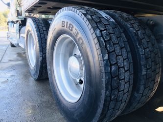 COMMERCIAL TRUCK AND TRAILER TIRES ( BRAND NEW FALKEN 16ply USA MADE)