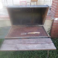 BBQ Grill... Looking For A Good Home 