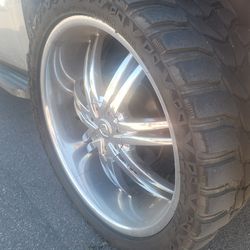 2 Sets Of 24" Rims Chrome And Black 