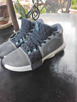 Men's Nike Size 11