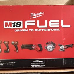 Milwaukee  (7) Tool Combo Kit