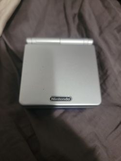 Gameboy Advance Sp W/ Pokémon Sapphire
