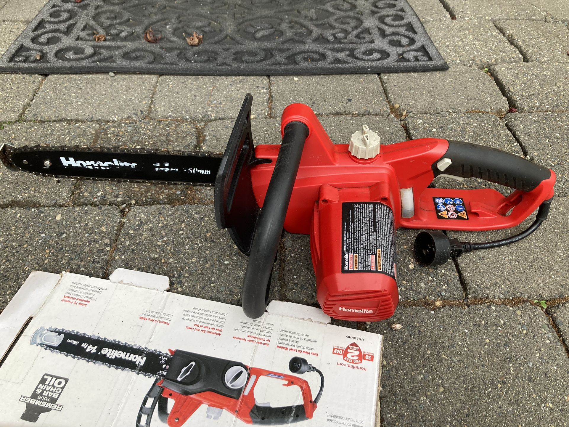 Homelite 14 Inch Electric Chainsaw for Sale in Seattle, WA OfferUp