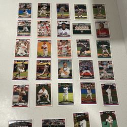 Read Description. 29 2006 Topps Baseball Cards