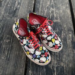 Vans x Hello Kitty Women's 7 / Men's 5.5 Sneakers RARE In Good Condition!