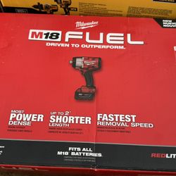 1/2 Impact Wrench Comes With 5 Ah Battery And Charger 