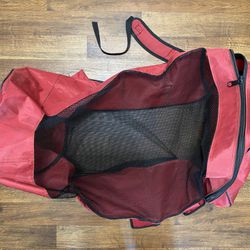 Flaghouse Big Huge Black Red Canvas Sport Storage Bag Duffel with Net Pouch Duffle Gym Bag  . Can store at least 7 basketballs . Straps are broken. Ha