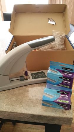 Heavy duty Stapler