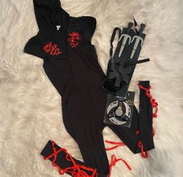 Women’s ninja costume