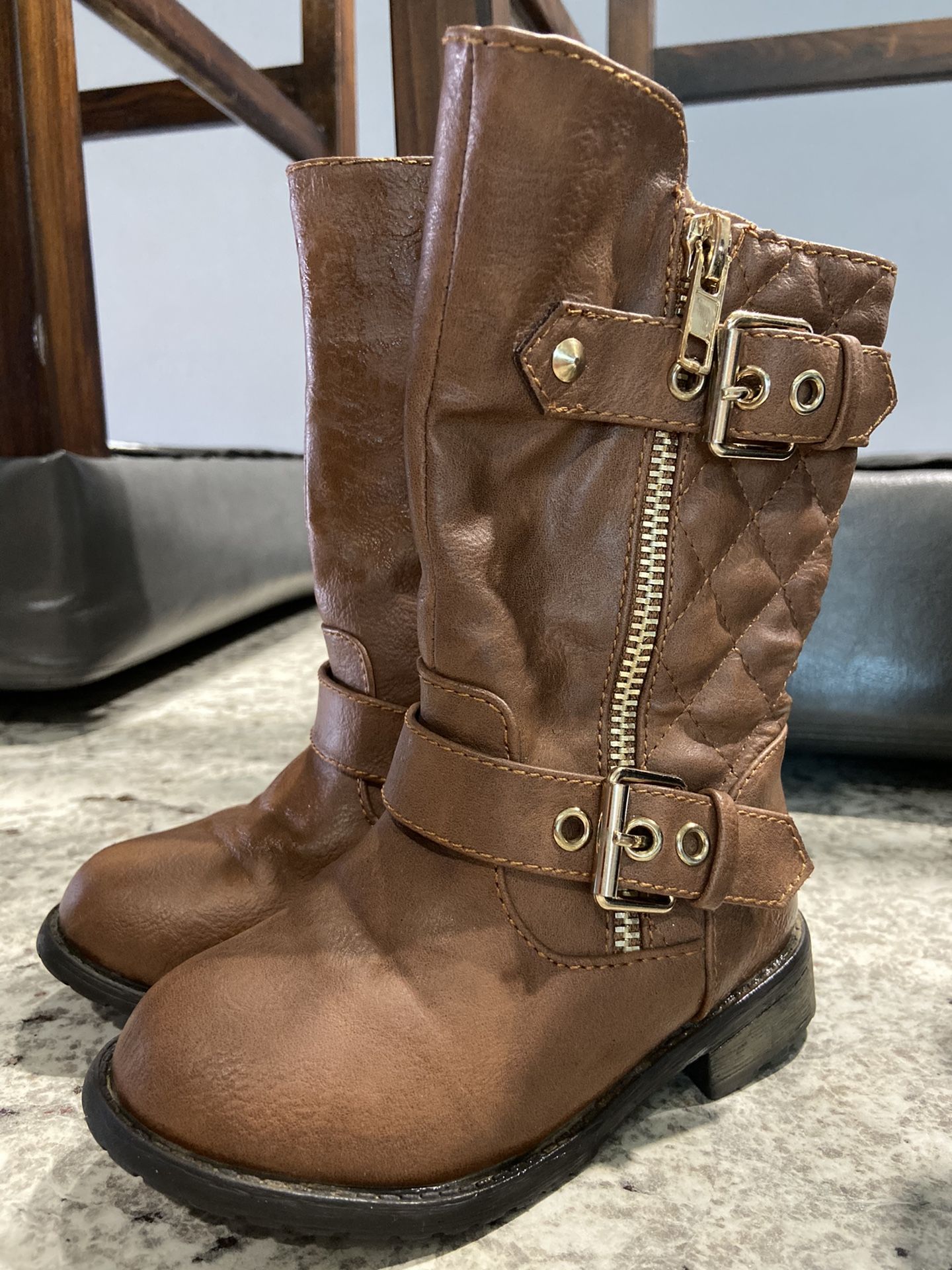 girls boots 👢